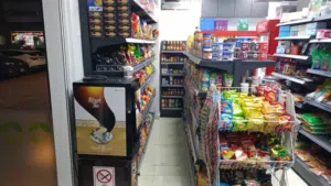 Grocery Store for Sale in Abu Dhabi – Fully Equipped Business in Al Nahyan with Immediate Income