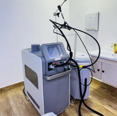 مركز تجميل طبي للبيع في القرهود دبي – مركز قائم ومجهز بالكامل | فرصة استثمارية مميزة