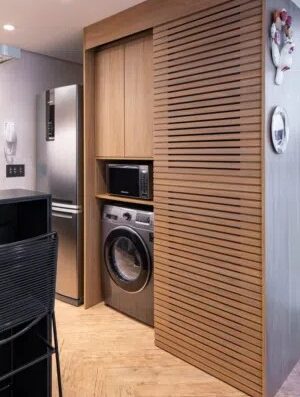 Carpentry Workshop for Sale in Mussafah, Abu Dhabi – Ready-to-Operate with Equipment