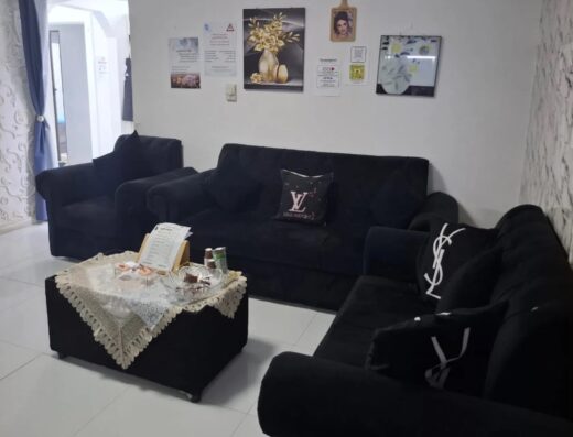 Ladies Beauty Salon for Sale in Al Ain – Fully Equipped, Prime Location Investment Opportunity