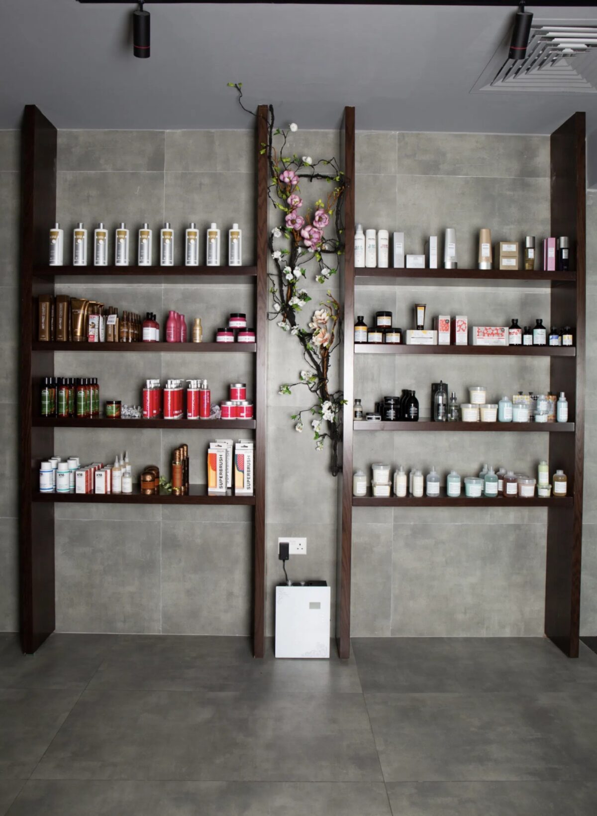 Beauty Salon for Sale in Muwaileh Commercial Sharjah | Fully Equipped High-End Business UAE