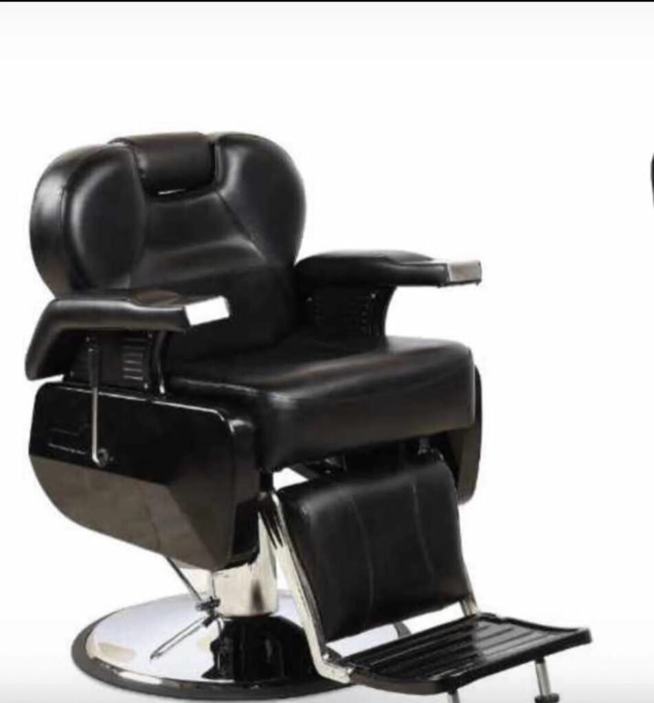 Large Men’s Salon for Sale in Sharjah Al Majaz 2 | Prime Corniche Location Barber Shop UAE