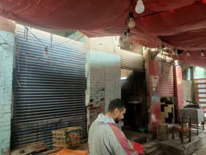 3 محلات للبيع في كفر الزيات – فرصة استثمار عقاري مميزة بإمكانية بناء 4 أدوار في موقع تجاري حيوي